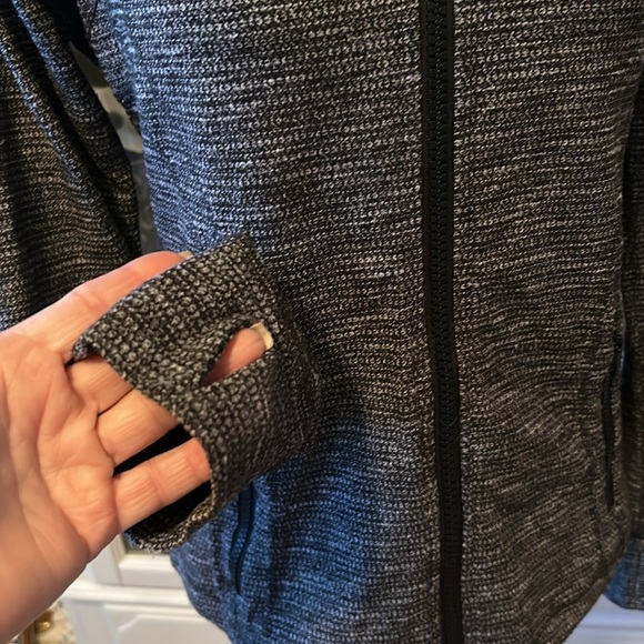 Lululemon Define Jacket - Picture 9 of 9